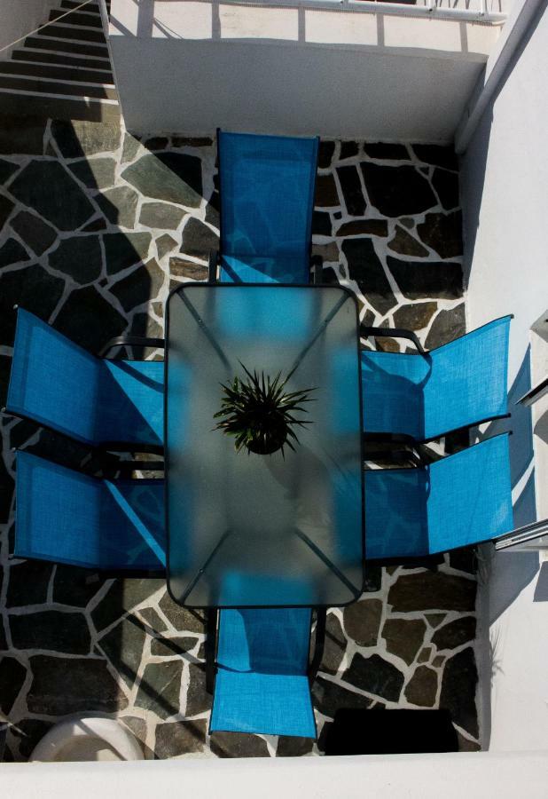 Blue Island Apartment Batsi  Exterior photo
