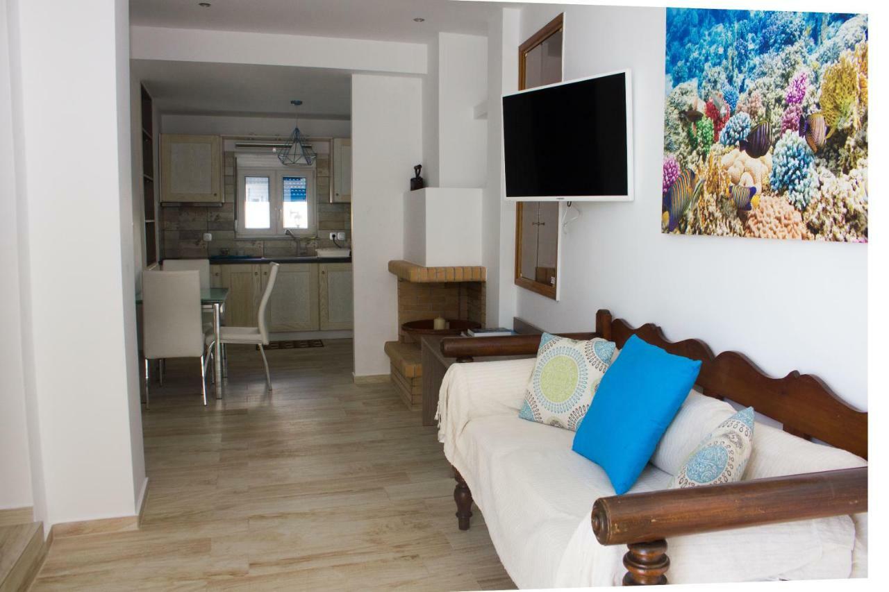 Blue Island Apartment Batsi  Exterior photo